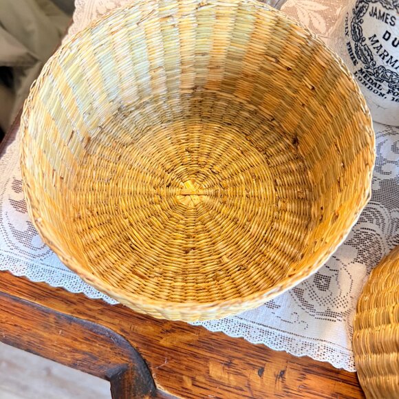 5 Vintage Woven Nesting Baskets with Handles - Picture 11 of 17